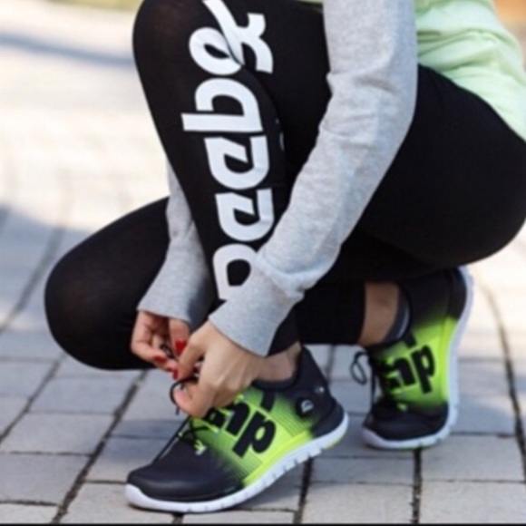 Reebok Z-Pump Fusion Running Sneaker - Picture 3 of 7